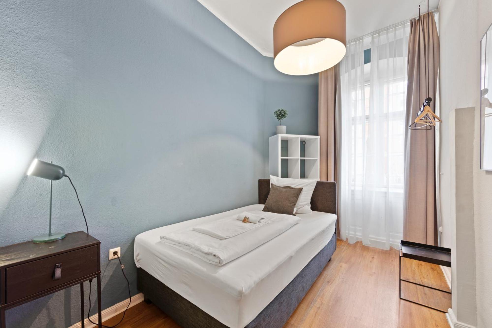 Primeflats - Big Family Apartment Schoeneberg Берлин Екстериор снимка